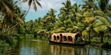 Covid blues over as 1.34 crore domestic tourists come calling to Kerala