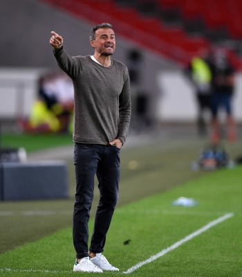 'We aren't going to change,' says Spain coach Enrique 022770e62dc696a42b72123577014252