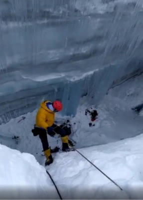 3 soldiers killed in avalanche in J&K's Kupwara 3 soldiers killed in avalanche in J&K's Kupwara