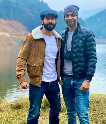 Varun Dhawan, Abhishek Banerjee used to mimic Akshay Kumar's comic timing