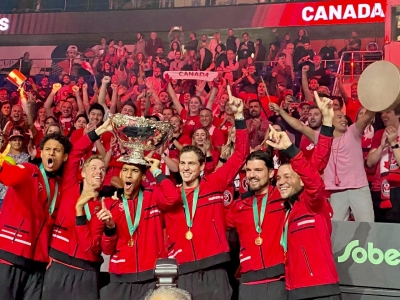Fantastic Felix fires Canada to first Davis Cup Finals title