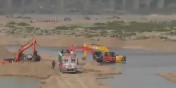 Only people with clean image to get sand mining tenders in Bihar