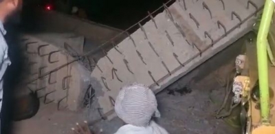 One dead as road bridge collapses in Bihar's Nalanda One dead as road bridge collapses in Bihar's Nalanda