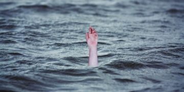 2 minors drown, 3 rescued from Arabian Sea off Mumbai's Worli