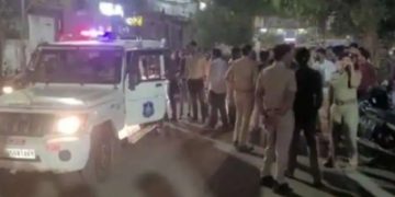 BJP workers attacked during AAP rally in Gujarat