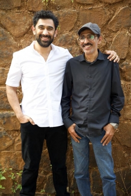 Amit Sadh promotes his chauffeur, makes him his manager