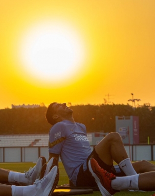 Suarez is ready for World Cup match, says Uruguay coach Alonso