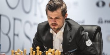 Magnus Carlsen crowned 2022 Tour Finals champion with a round to spare