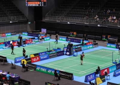 Australian Open badminton: China's Feng/Huang breeze into second round