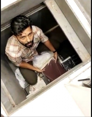 Gold smuggling case: ED conducts searches in Kerala, seizes gold worth Rs 2.5 cr Gold smuggling case: ED conducts searches in Kerala, seizes gold worth Rs 2.5 cr