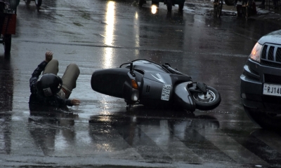 Two students die in road accident in Patna