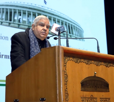 Vice President greets people on New Year