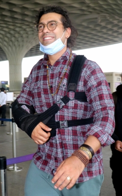 Jubin Nautiyal takes 'recovery break' Jubin Nautiyal takes 'recovery break'