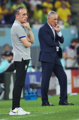 Bento casts doubt over future as South Korea boss