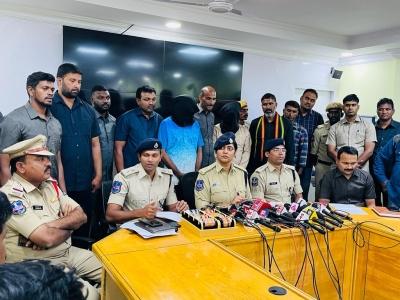 Two international drug transporters nabbed in Hyderabad