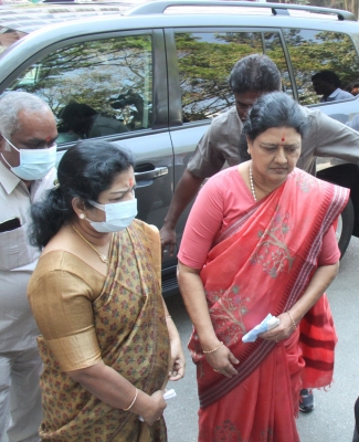 Sasikala to meet supporters on Jan 1