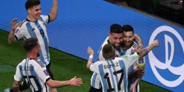 Messi, Alvarez score as Argentina down Australia to reach quarters