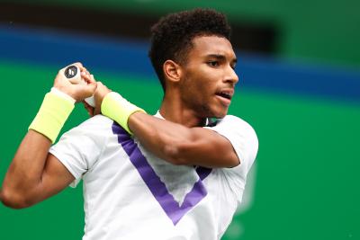 Aus Open: Felix finds a way from two sets down
