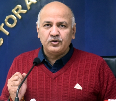 Punish officials who obstruct Mohalla clinics ahead of MCD polls: DyCM to L-G