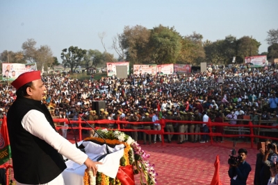 Oppn attacks Yogi govt ahead of GIS-23