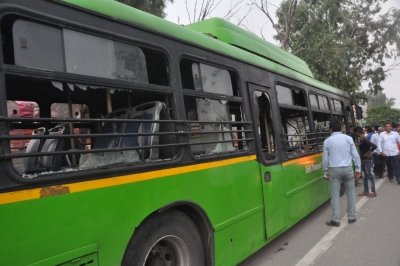 3 injured after DTC bus crashes into subway crossing