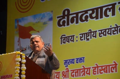 Sangh is neither right nor left wing, says RSS general secretary