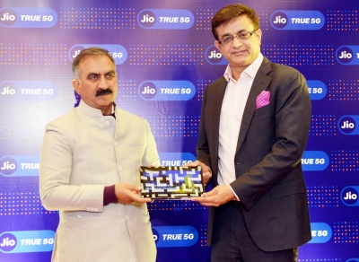 Himachal CM launches Jio's 5G services