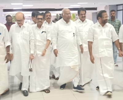Kharge gets warm welcome on first visit to Kerala as Congress chief