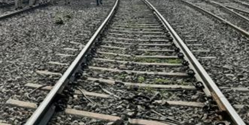 MP cop guns down 3 of a family, his body later found on railway track