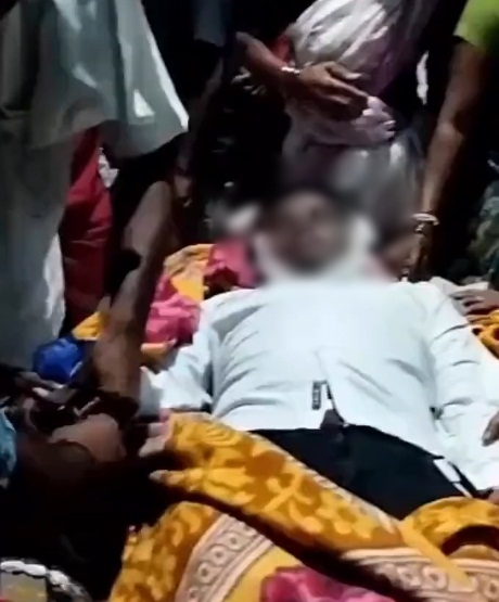 Telangana: Boy dies of heart attack, birthday celebrated after death to fulfill his wish Boy dies of heart attack in T'gana village, parents cut birthday cake to fulfil his wish