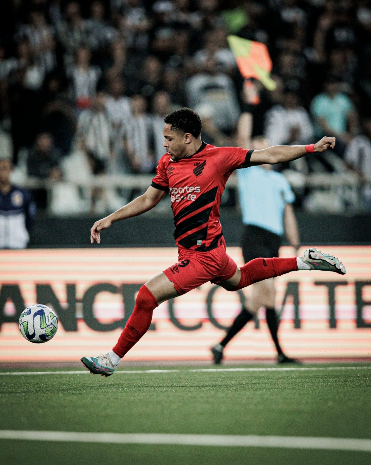 Barcelona eye move for Brazilian teenager Vitor Roque