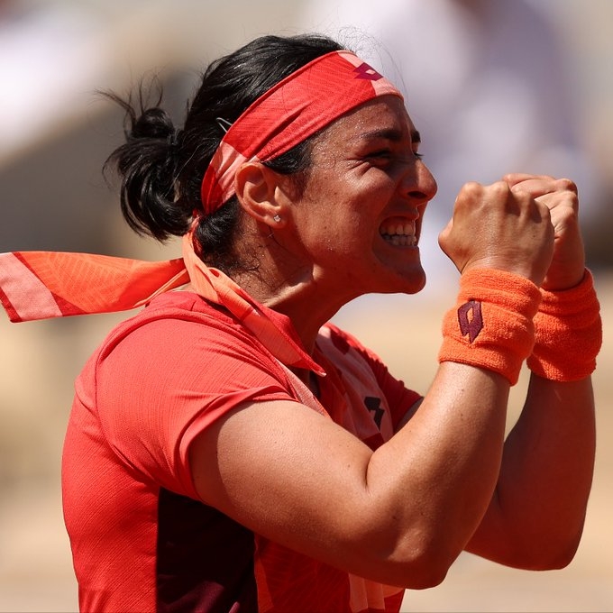 French Open: Jabeur races past Pera to make maiden Roland-Garros quarterfinal