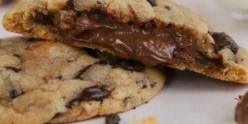 Nutella Stuffed Cookies