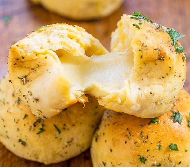 Cheesy Garlic Bombs