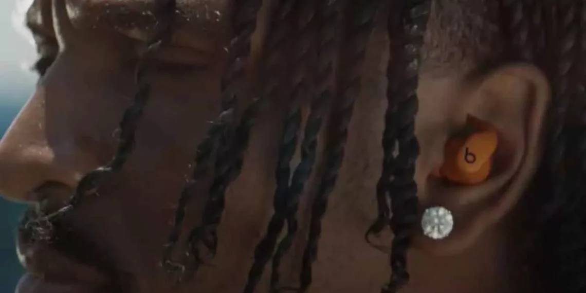 Apple Previews Powerbeats Fit Ahead of iPhone 17 Release