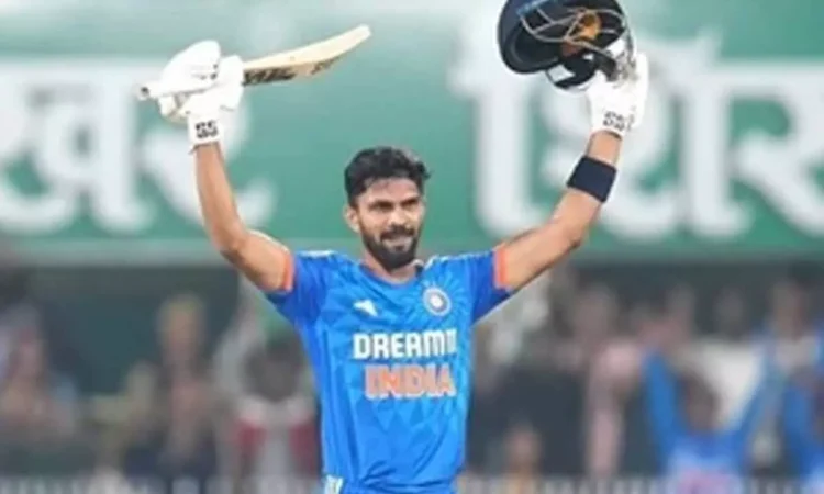 Ruturaj Gaikwad's Impressive 184 in Duleep Trophy Semifinal