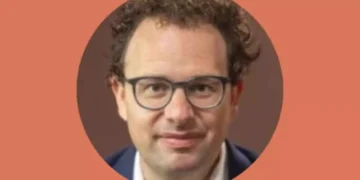 Anthropic CEO Predicts AI's Impact on Entry-Level Jobs Within Five Years