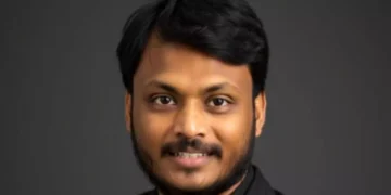 Enhancing Data Platforms Through Cloud-Native Architecture for Efficiency