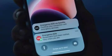 Apple Extends Free Satellite Service for iPhone 14 and 15 Users Until 2026