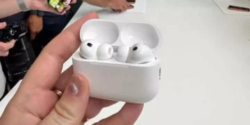 Apple Launches AirPods Pro 3 Featuring U2 Chip and New Health Tools