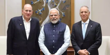 Prime Minister Modi Discusses Viksit Bharat Vision with HSBC Leaders