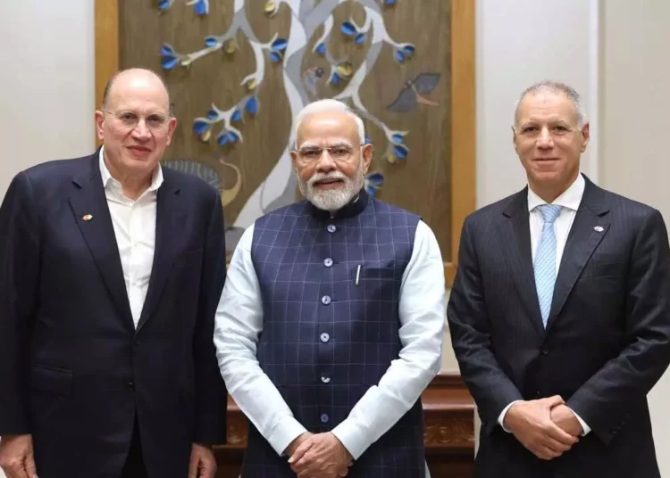 Prime Minister Modi Discusses Viksit Bharat Vision with HSBC Leaders