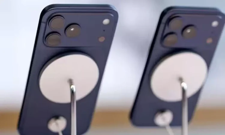 iPhone 17 Series Draws Scratches Criticism in China Despite Strong Demand