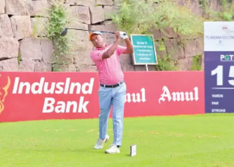 Jamal Hossain Leads by Four Shots After Impressive Round Jamal Hossain Leads by Four Shots After Impressive Round