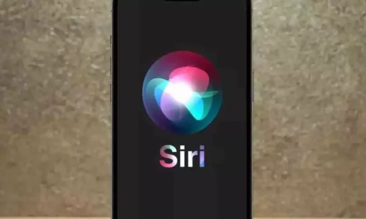 Apple Develops ChatGPT-Like Bot for Siri Upgrade Testing