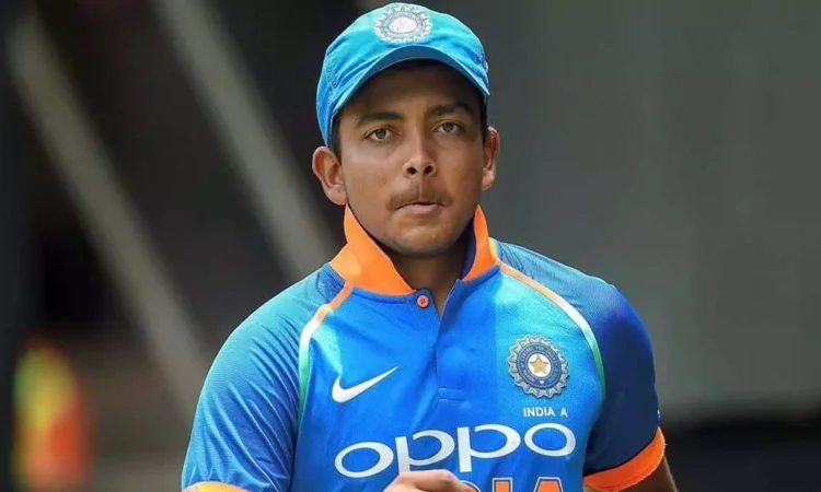 Comparing the Cricket Journeys of Prithvi Shaw and Ruturaj Gaikwad Comparing the Cricket Journeys of Prithvi Shaw and Ruturaj Gaikwad