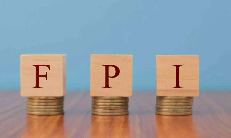 Foreign Portfolio Investors Have Sold Rs198,103 Crore in 2025
