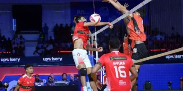 Hyderabad Black Hawks Triumph Over Calicut Heroes in Season Opener