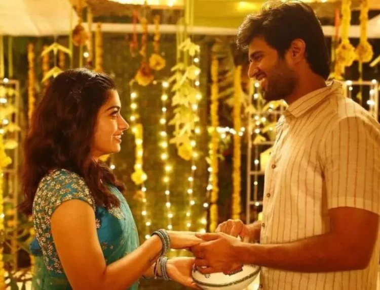 Vijay Devarakonda Seen Wearing a Ring After Engagement Rumors with Rashmika Mandanna