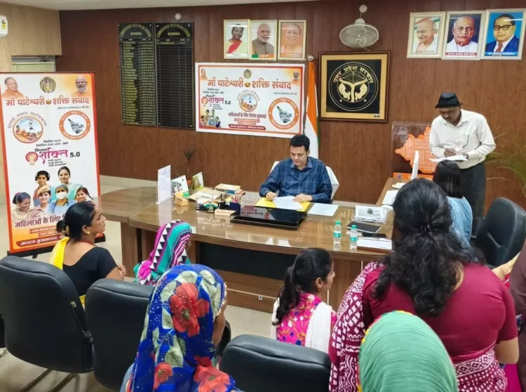 Public Hearing on Women's Issues Held in Devipatan Division